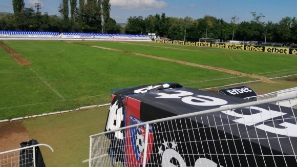 Поливна система ще бъде монтирана на стадион Христо Радованов в