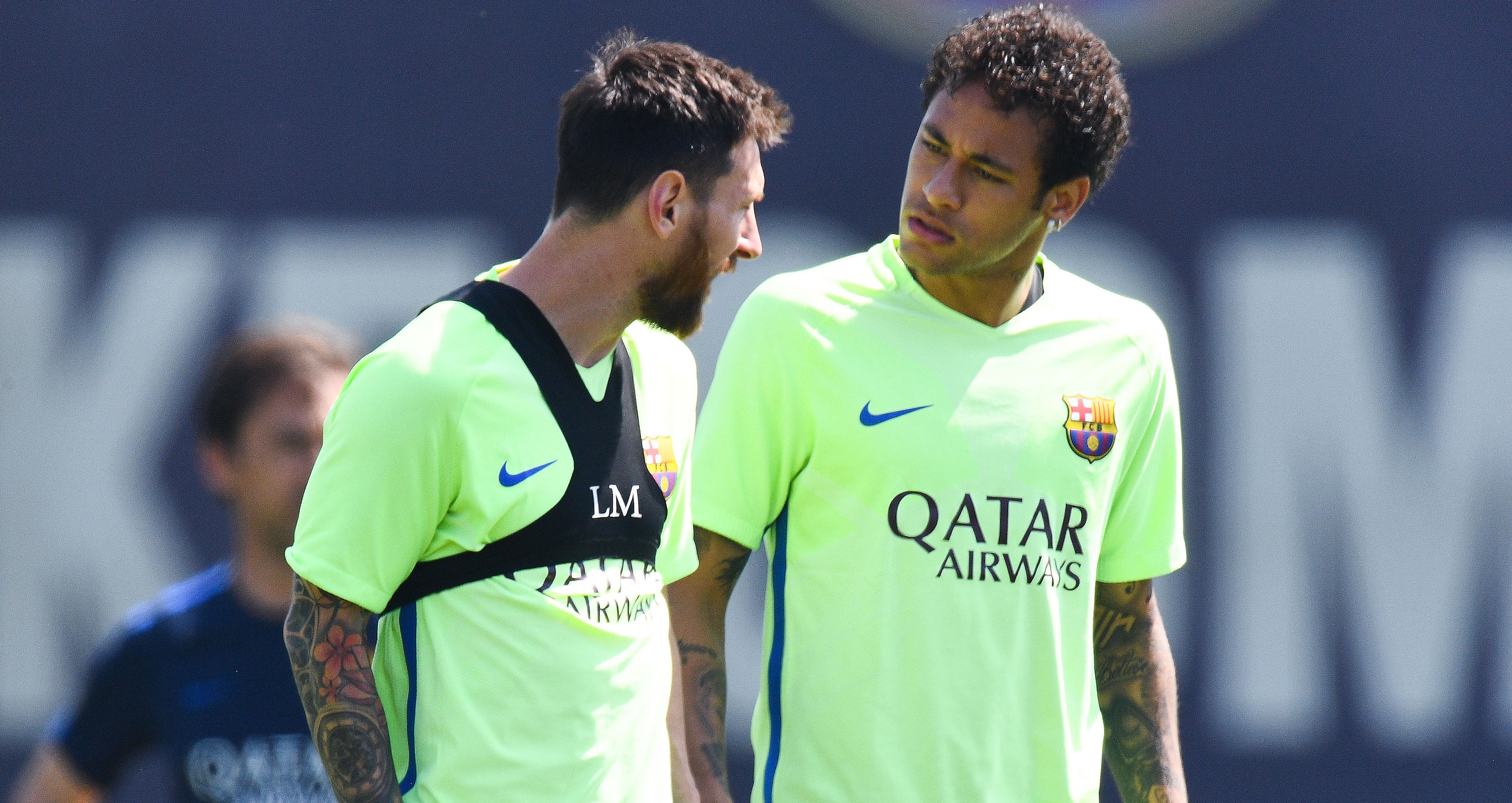 Още преди официално да информира Барселона за решението си да