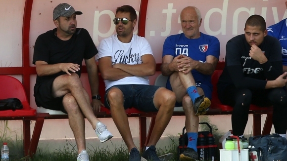 Отборът на Струмска слава ще тренира поне две седмици на