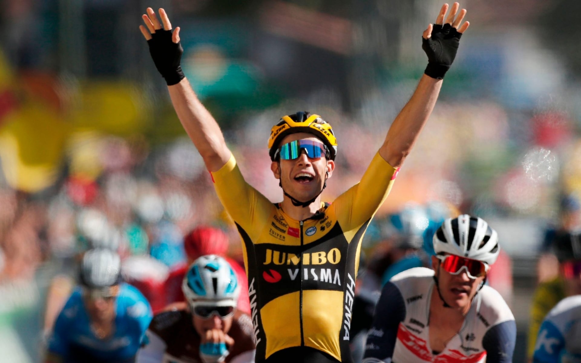 Белгиецът Ваут ван Арт от отбора Jumbo Visma спечели седмия етап