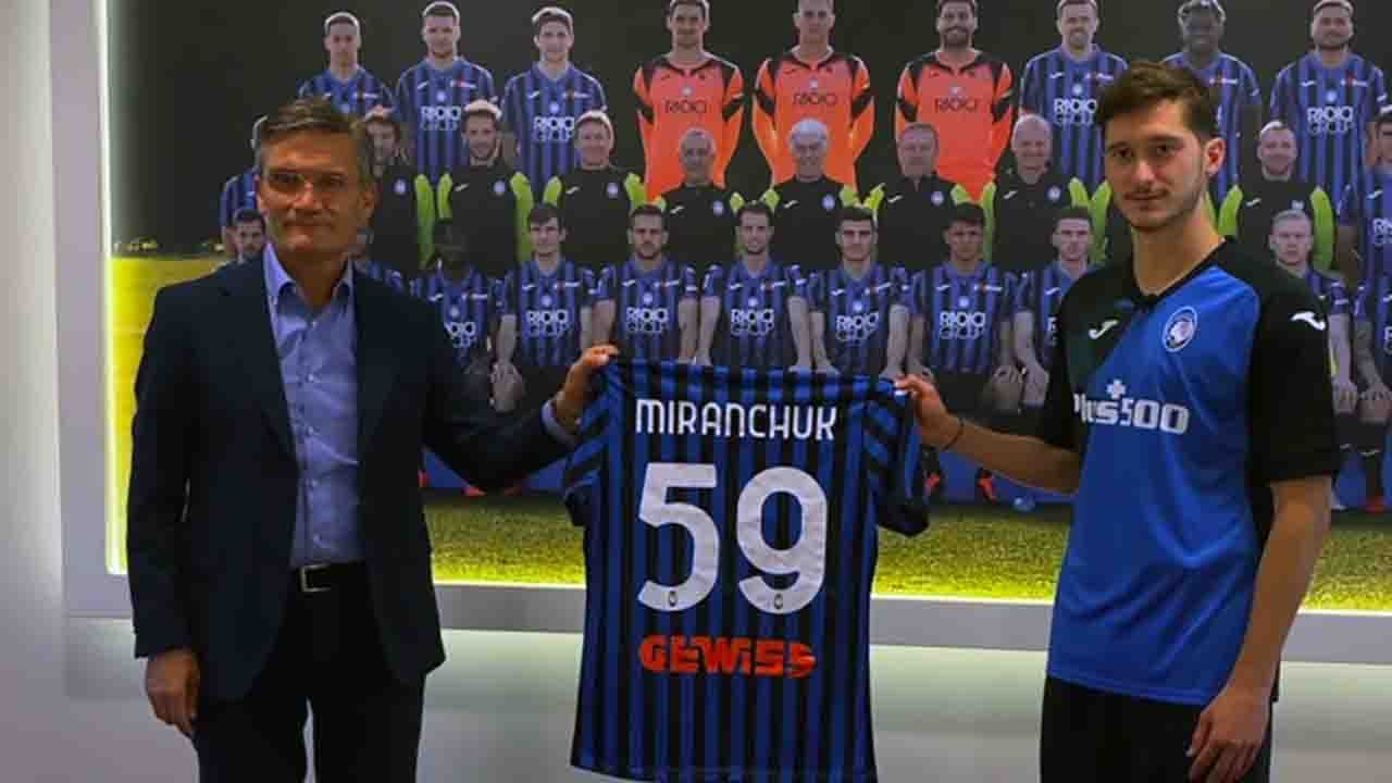 Новото попълнение на Аталанта Алексей Миранчук е пристигнал в клуба
