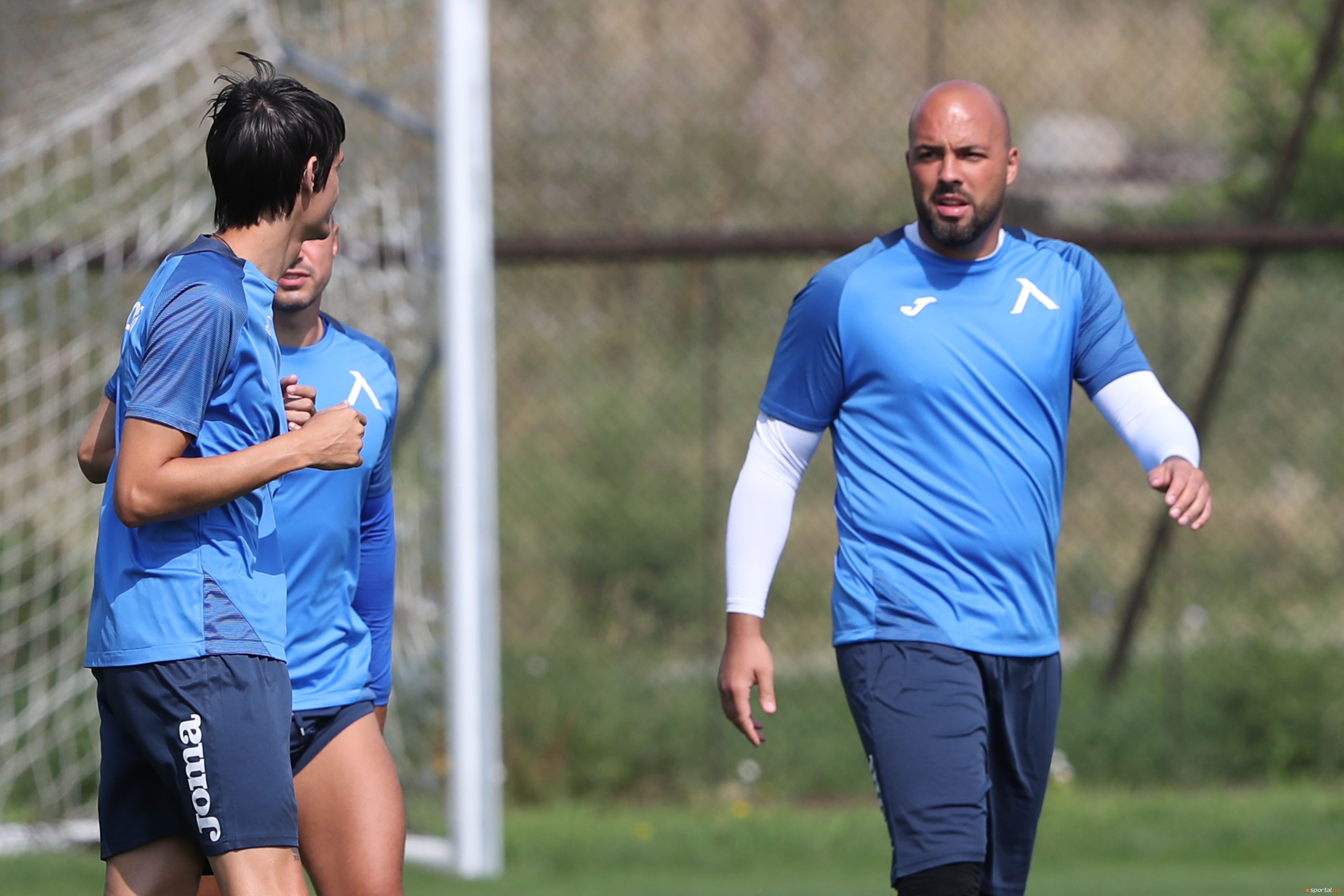 Капитанът на е с 15 кг над нормата По време