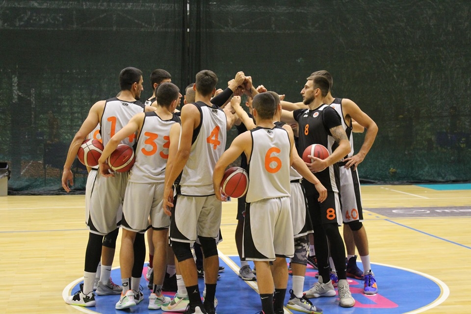 Баскетболният отбор на Академик Пловдив проведе открита тренировки за журналисти