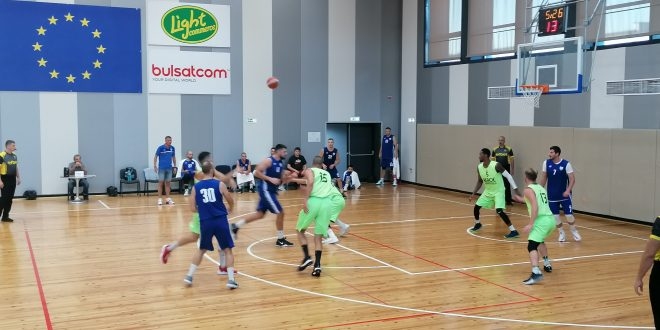 Старши треньорът на Берое Любомир Минчев остана доволен от показаното