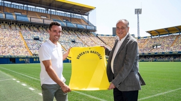 Испанският тенисист Роберто Баутиста Агут се похвали че е станал баща