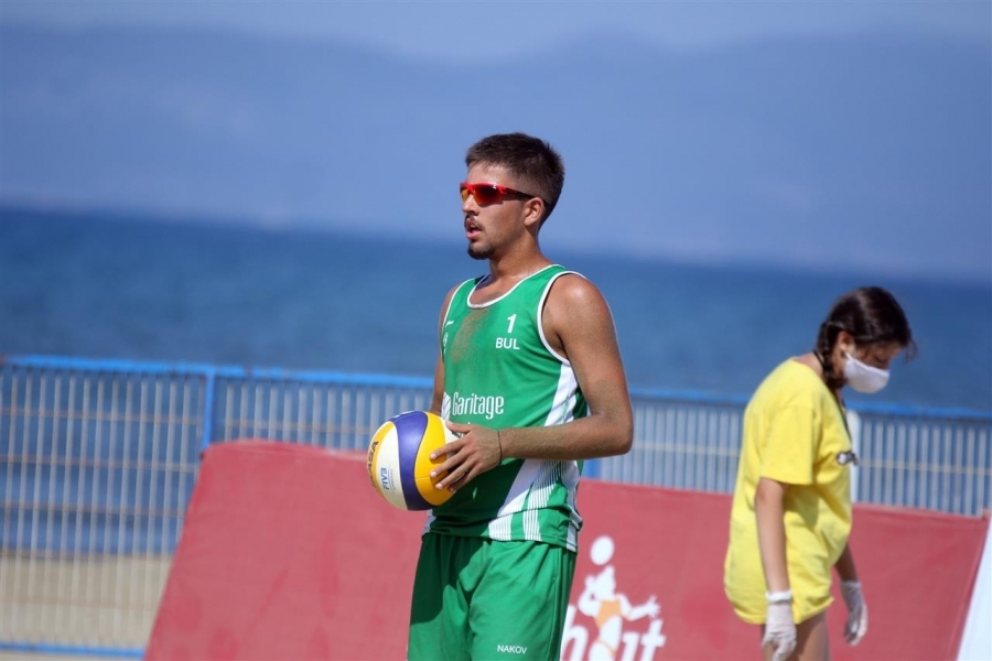 Българската двойка Стефан Въртигов Николай Наков продължава напред на европейското първенство