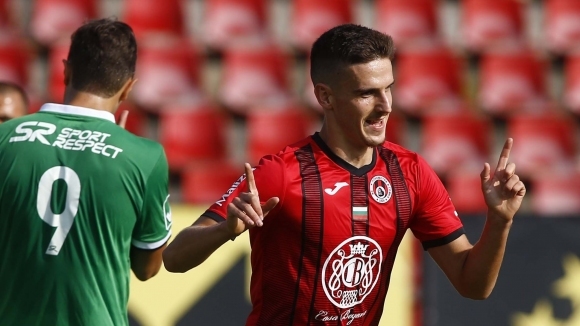 Отборите на Локомотив София и Литекс играят при резултат 0 0