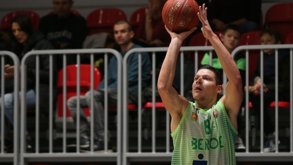 Николай Стоянов не успя да вземе участие в двете контролни