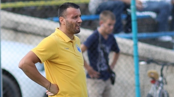Наставникът на Николай Димитров коментира домакинската загуба на неговия тим