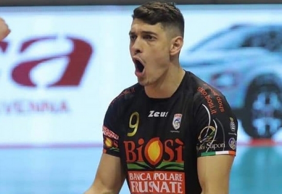 Българският волейболист Бранимир Грозданов продължава кариерата си в Катар. 26-годишният