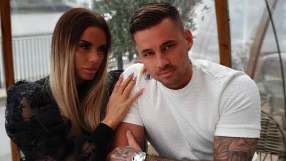 Кати Прайс и Карл Уудс минаха на следващо ниво в