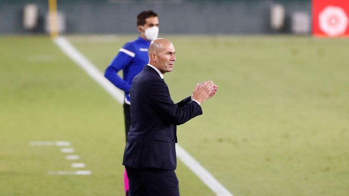 Старши треньорът на Реал Мадрид Зинедин Зидан похвали играчите си
