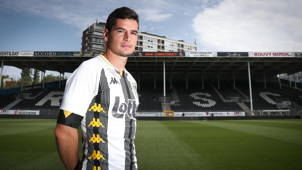 Българският футболен национал Иван Горанов от Шарлероа е с заразен