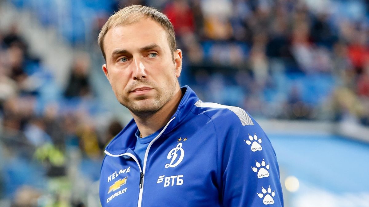 Кирил Новиков напусна доброволно треньорския пост във футболен клуб Динамо