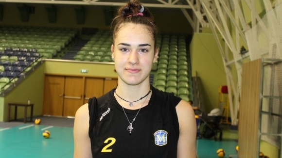 Младата разпределителка Никол Миланова ще бъде част от Марица Пловдив
