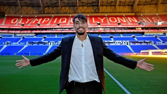 Олимпик привлече бразилския полузащитник от за 20 милиона евро съобщиха