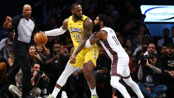 Плеймейкърът на Бруклин Нетс Кайри Ървинг доста често обича да