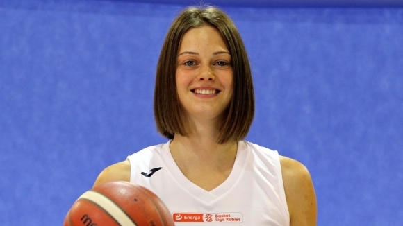 Днес от 17 30 часа българската баскетболистка Борислава Христова ще направи