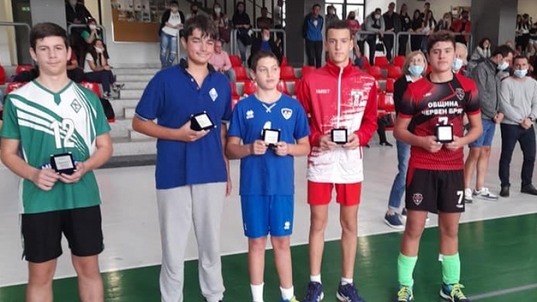 На завършилата финална шестица от държавното първенство по волейбол за