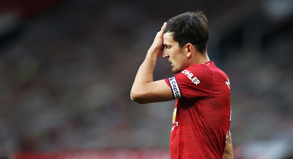 Футболен фен сътвори видео с част от лошите изяви в