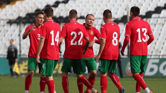 Българският футболен съюз информира футболните привърженици че поради усложнената епидемиологична
