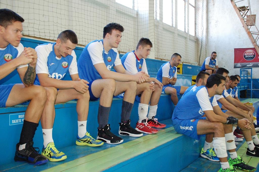 Отлагат със седмица турнира в Монтана Суперлигата трябва да започне