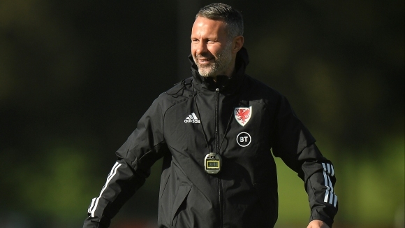 Райън Гигс е подобрил работата си като наставник начело на