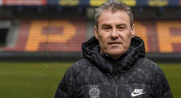 Националният отбор на Словакия по футбол ще бъде утре в