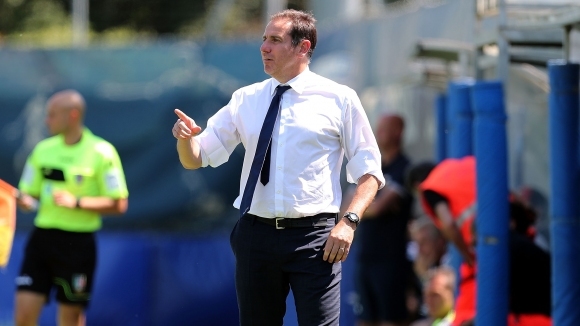 Отборът на до 23 години е под карантина след като