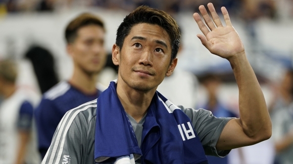 Бившият полузащитник на и Шинджи Кагава може да продължи кариерата