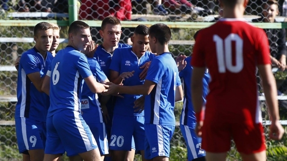 Талантите на Левски U17 надиграха категорично с 3 0 връстниците си