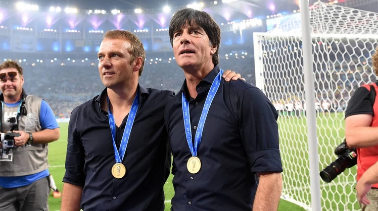 Старши треньорът на Байерн Мюнхен Ханзи Флик защити националния селекционер