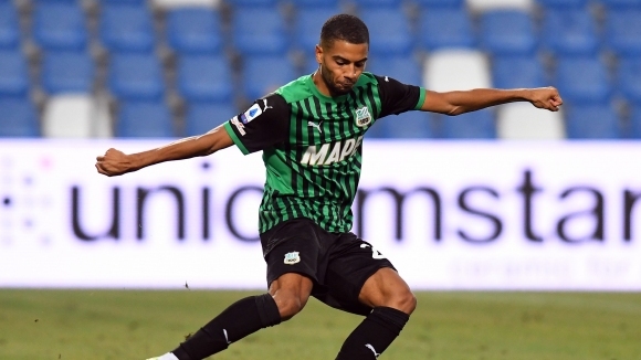 Защитникът на Сасуоло Джереми Толян се е разболял от коронавирус