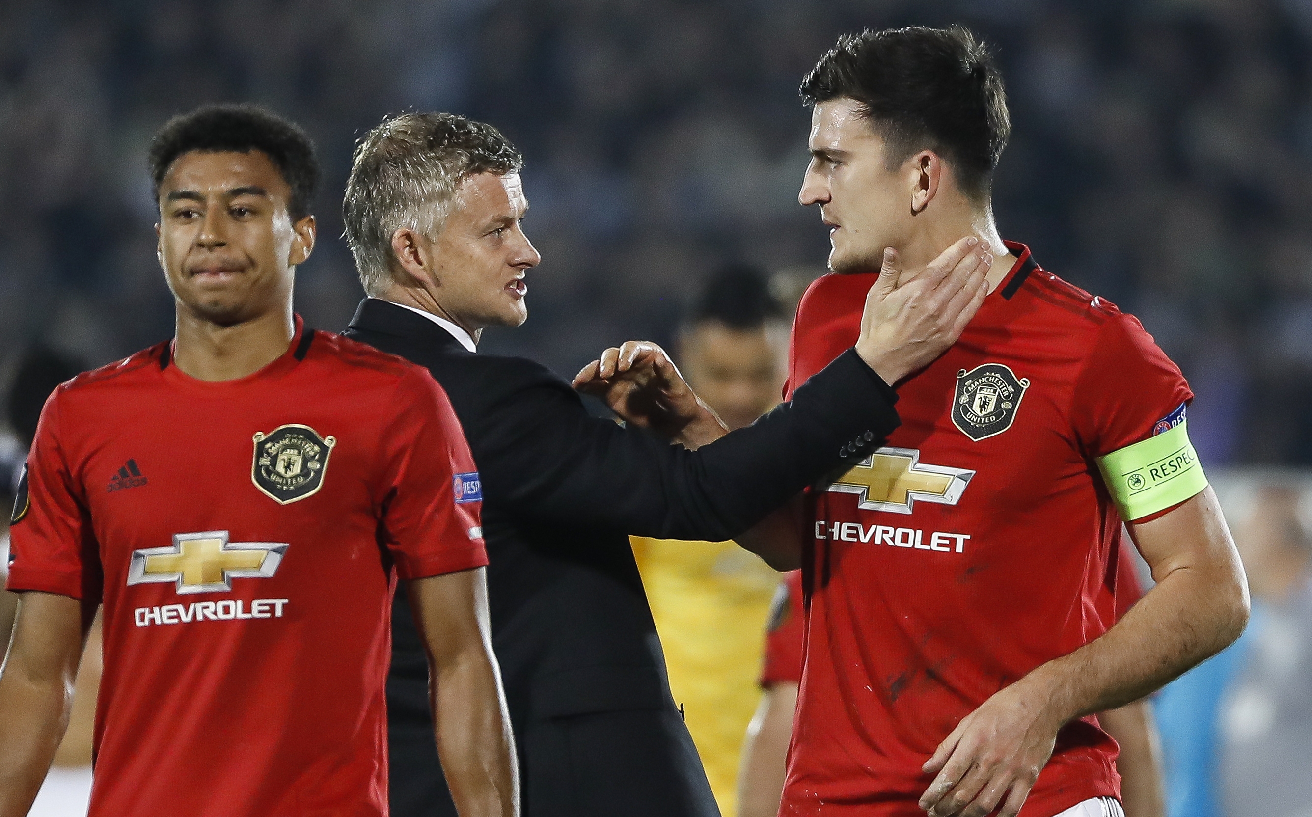 Мениджърът на се застъпи за Хари Магуйаър който търпи множество