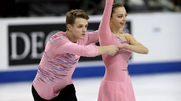 Европейските шампиони по фигурно пързаляне при спортните двойки Александра Бойкова