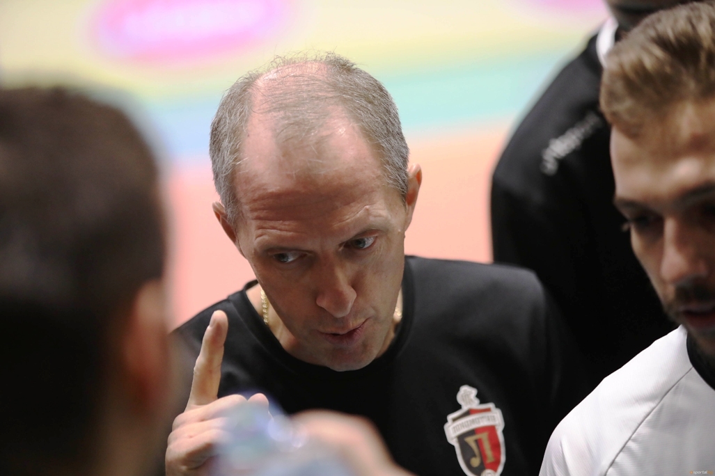 Треньорът на новака във волейболната Суперлига Локомотив Пловдив Владимир Орлов