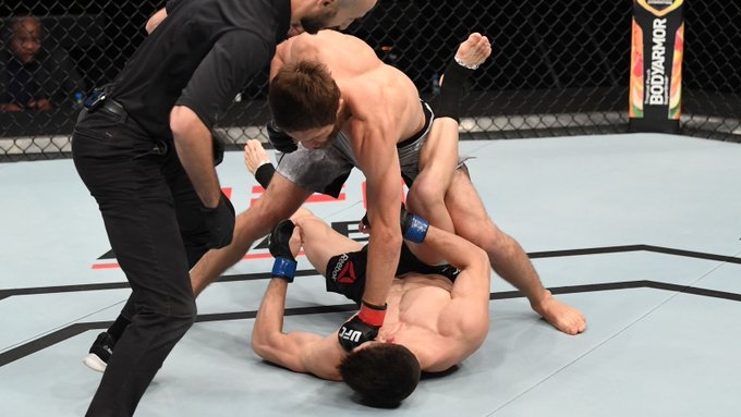 Саид Нурмагомедов се изправи срещу Марк Стригъл в първата битка от