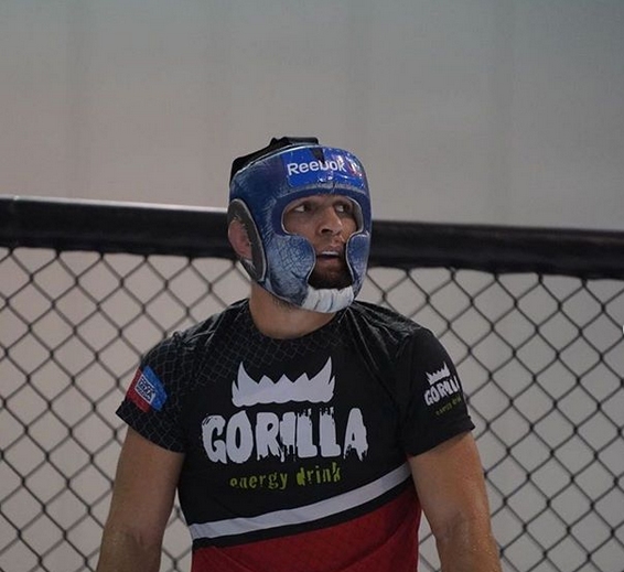 Действащият шампион на UFC в лека категория Хабиб Нурмагомедов публикува