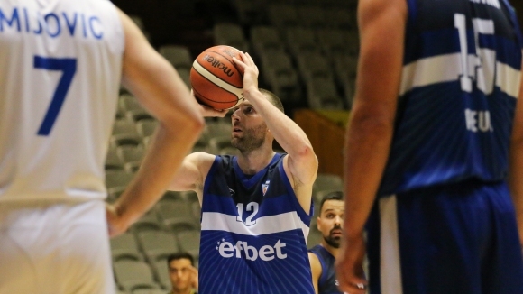 Коронавирусът не иска да напусне състава на баскетболния Черноморец От