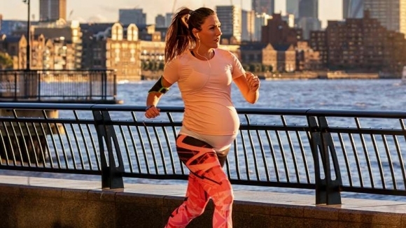 Бременните атлетки, които поддържат отлична форма, вече не са изненада