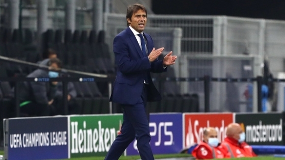 Интер се спаси в последните минути на домакинството си срещу