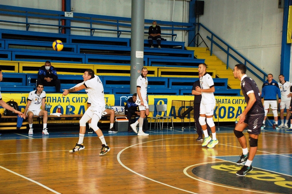 Волейболният отбор на Марек Юнион Ивкони (Дупница) успя да извоюва