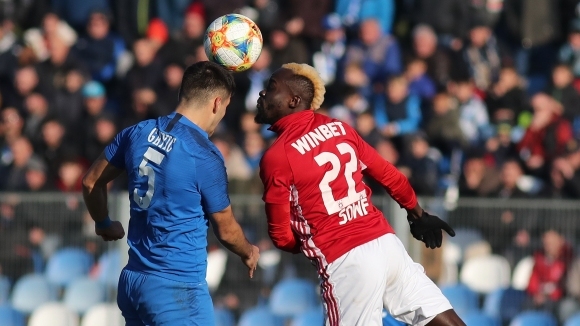 Отборът на няма право на грешка в днешното гостуване на