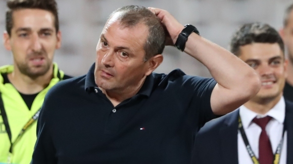 Бившият наставник на Славия Златомир Загорчич се отдалечава от треньорския