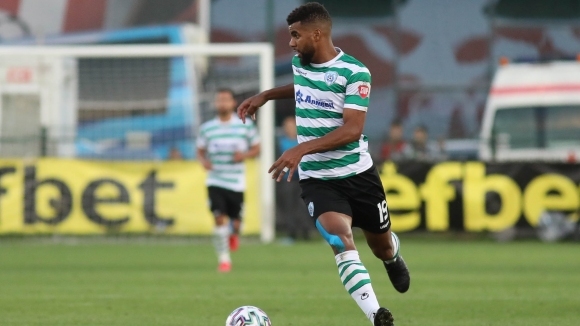 Силните мачове на Матиа Курьор за са накарали тимът от