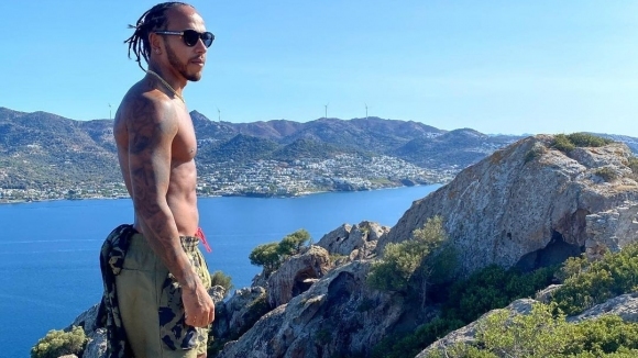 Той е хамелеон в стила си и често обича да