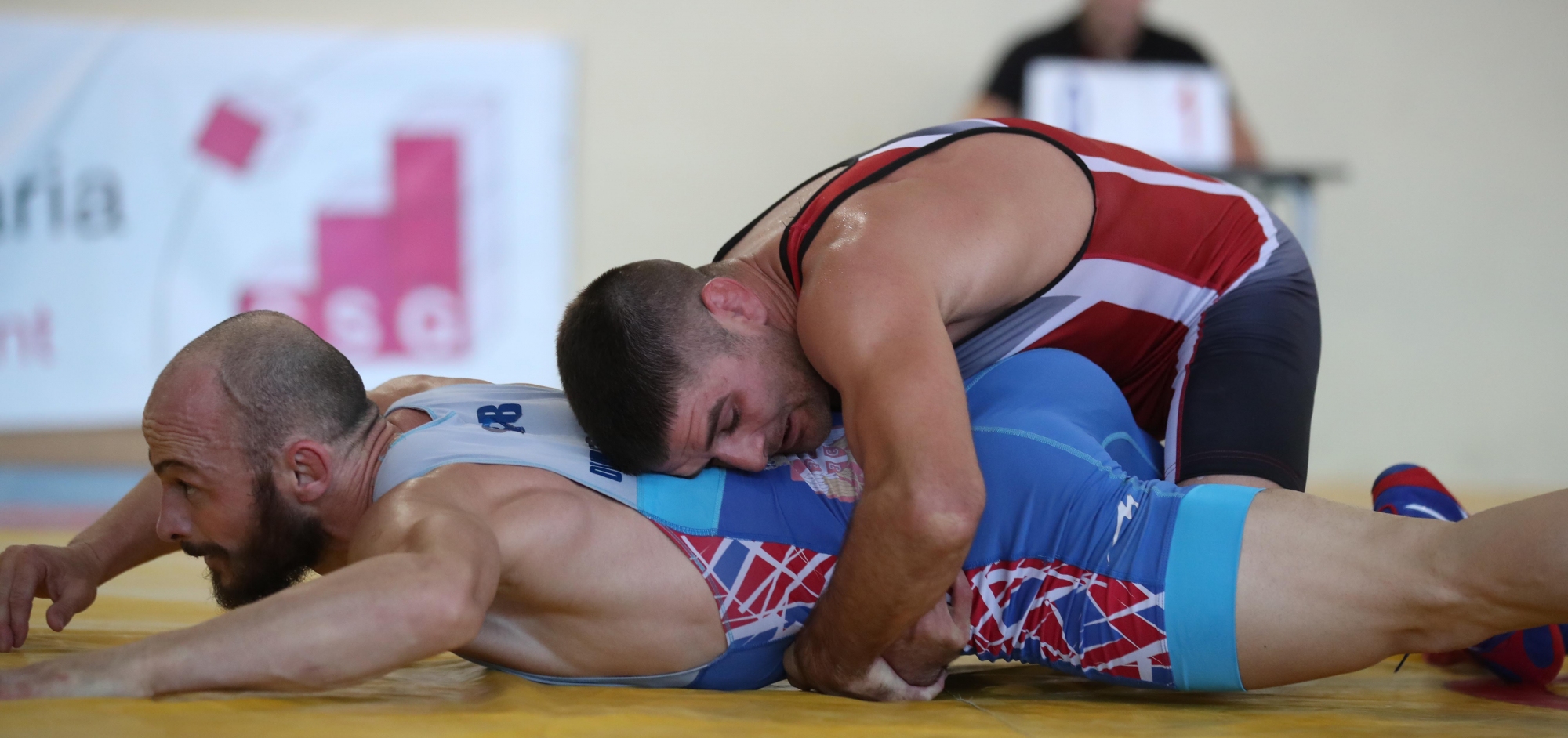 Борците ни в класическия стил победиха Сърбия с 5 3 в