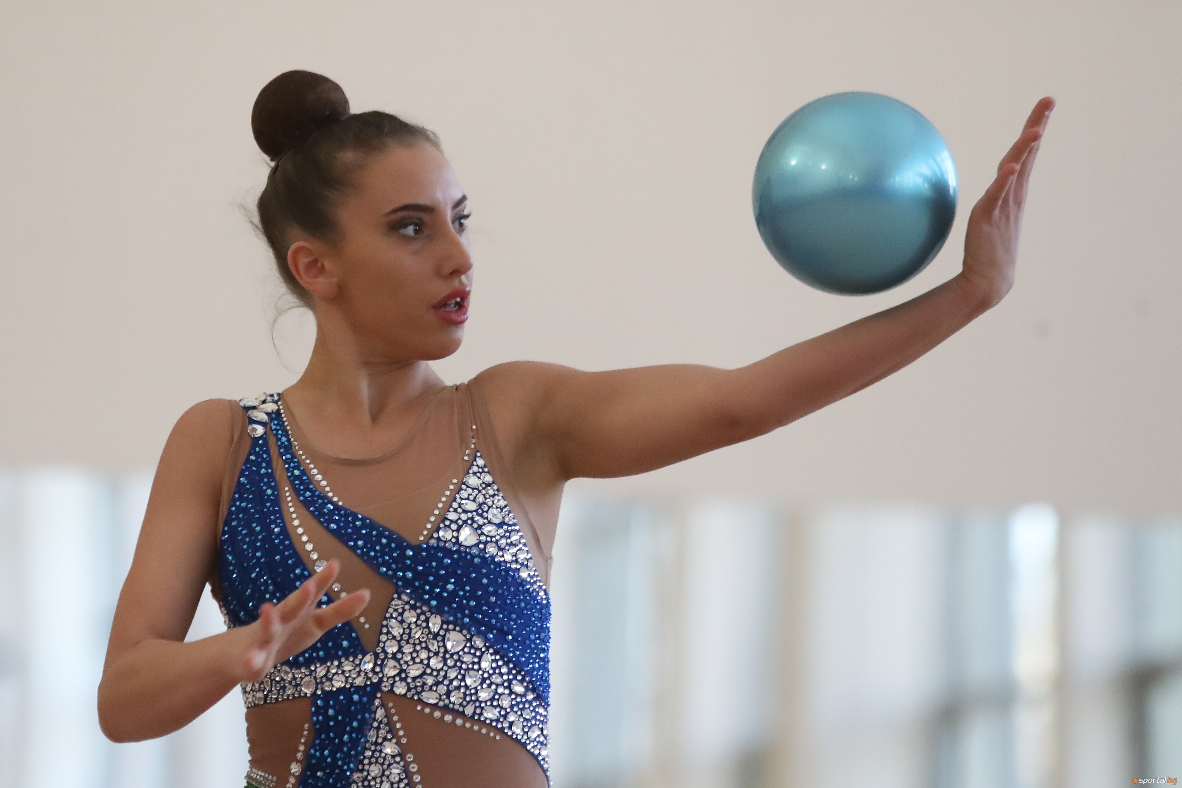 Ансамбълът на България по художествена гимнастика за жени Боряна Калейн
