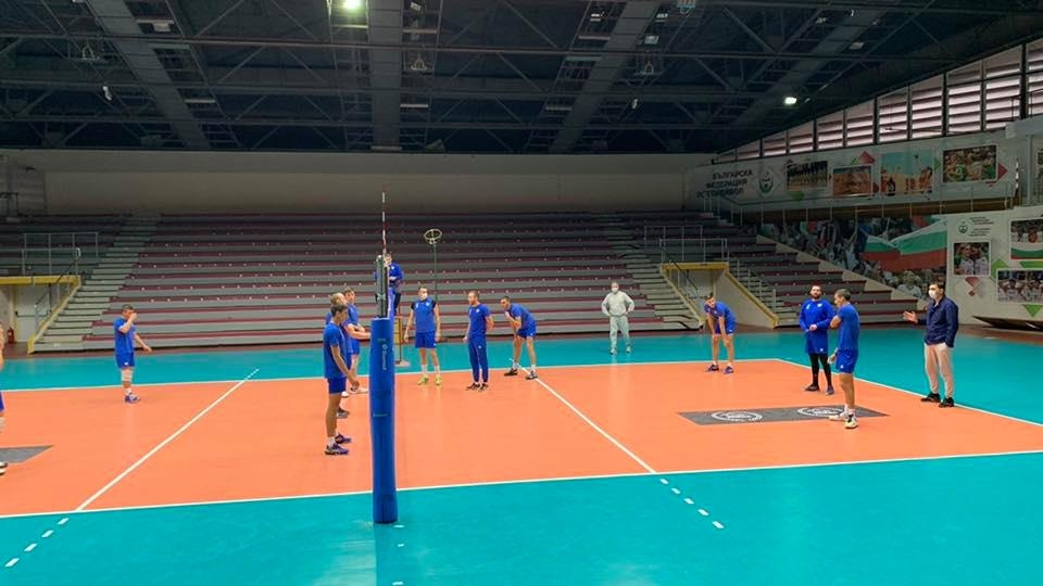 Волейболистите на Левски проведоха последна тренировка преди решителния мач с