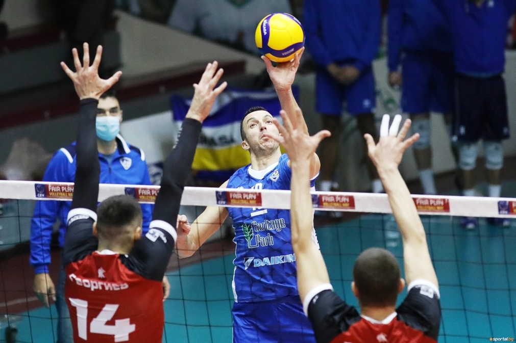 Левски излиза срещу Локомотив Пловдив в плейофа от Група 2